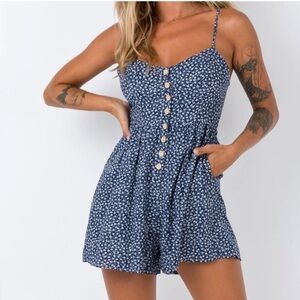 Princess Polly Berro floral romper size us 4